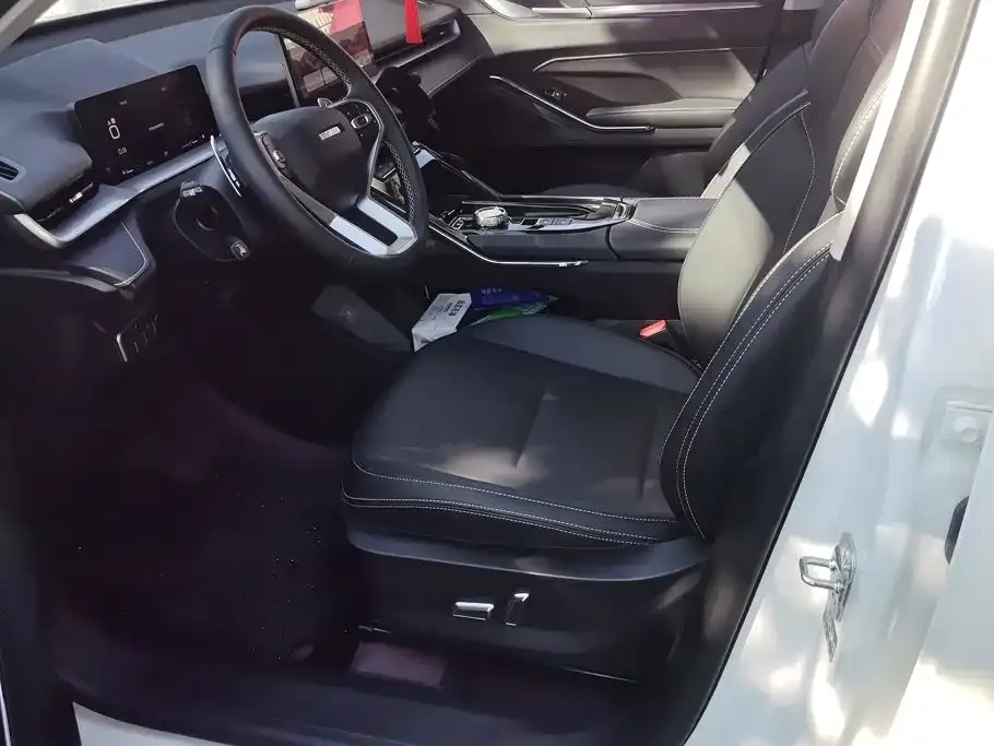 Haval H6 Model 1.5T 2WD Classic Edition 2025 — фото 9