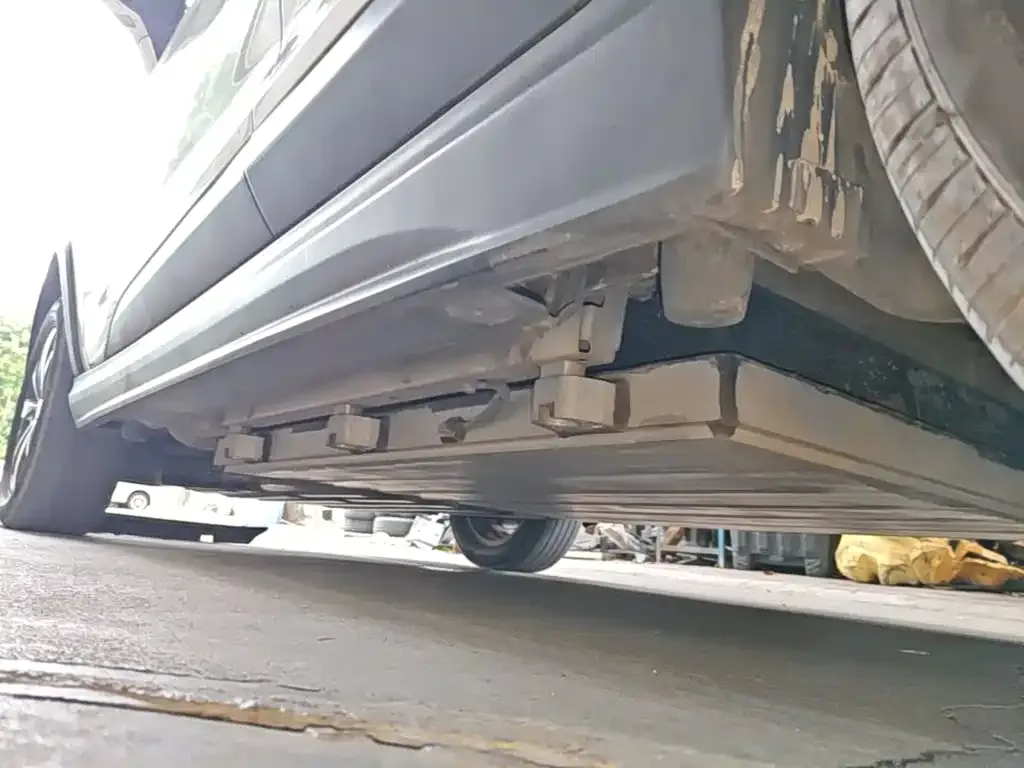 BYD Yuan New Energy EV360 Smart Connect Premium Edition 2019 — фото 22