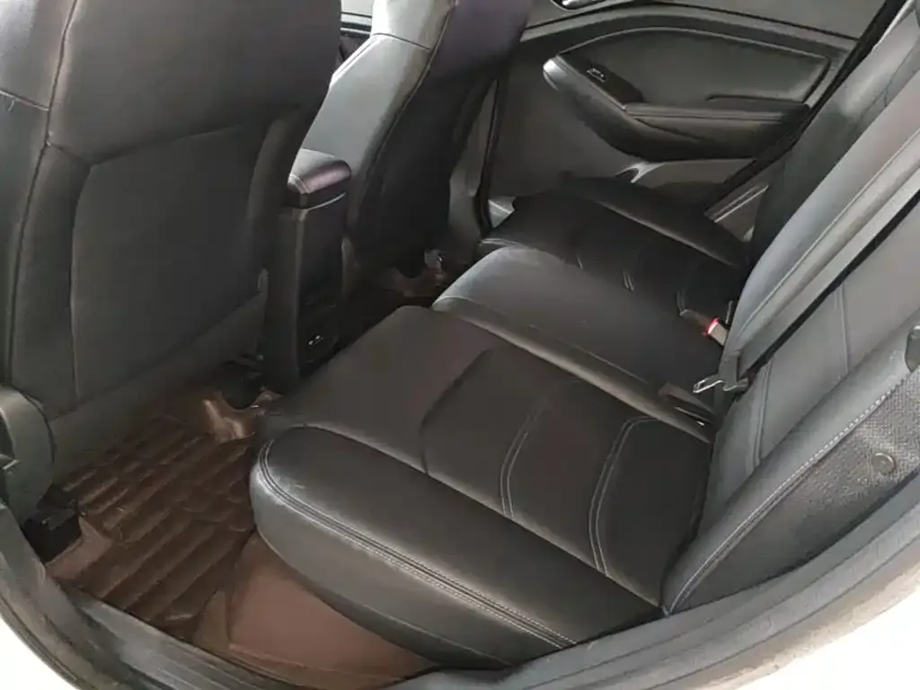BYD Yuan New Energy EV360 Smart Connect Premium Edition 2019 — фото 17