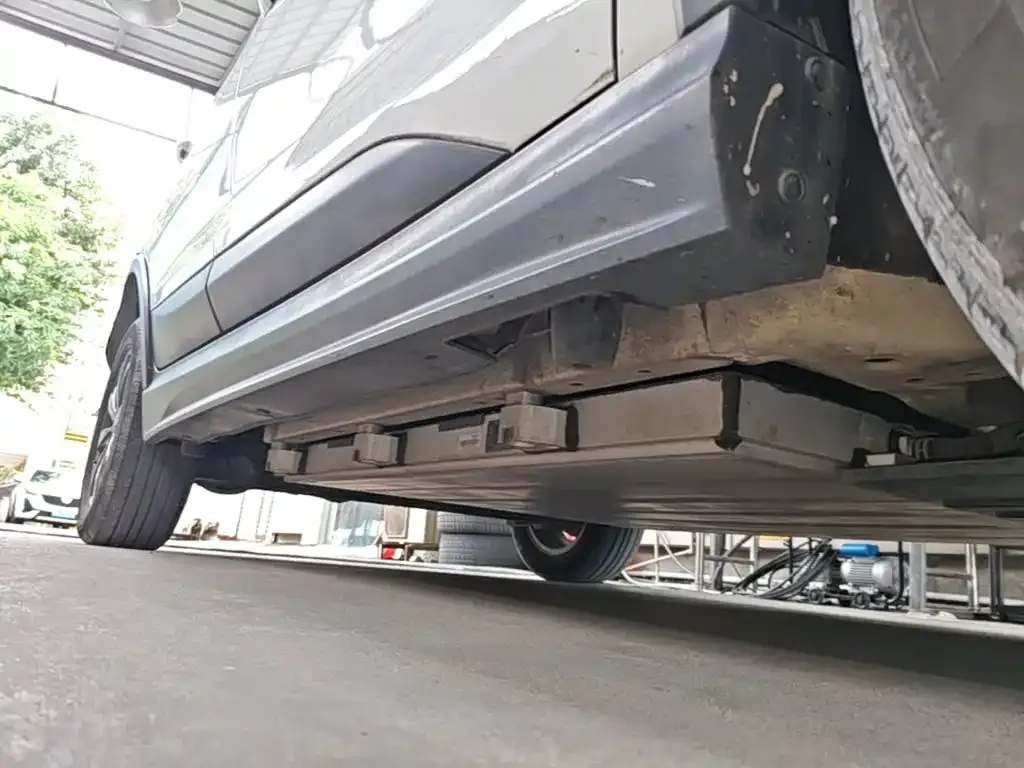BYD Yuan New Energy EV360 Smart Connect Premium Edition 2019 — фото 21