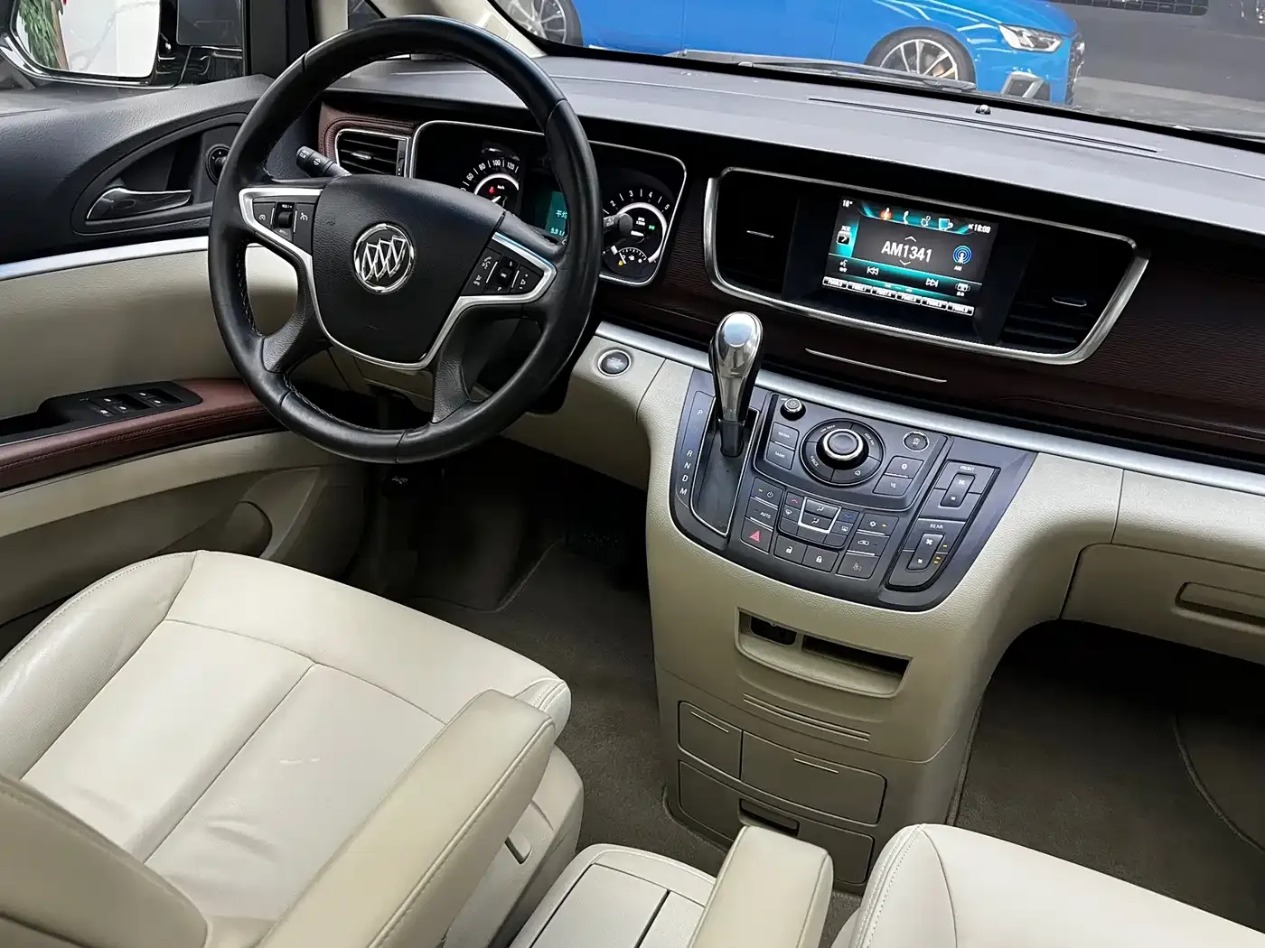 Buick GL8 28T Luxury Model China VI 2019 — фото 22