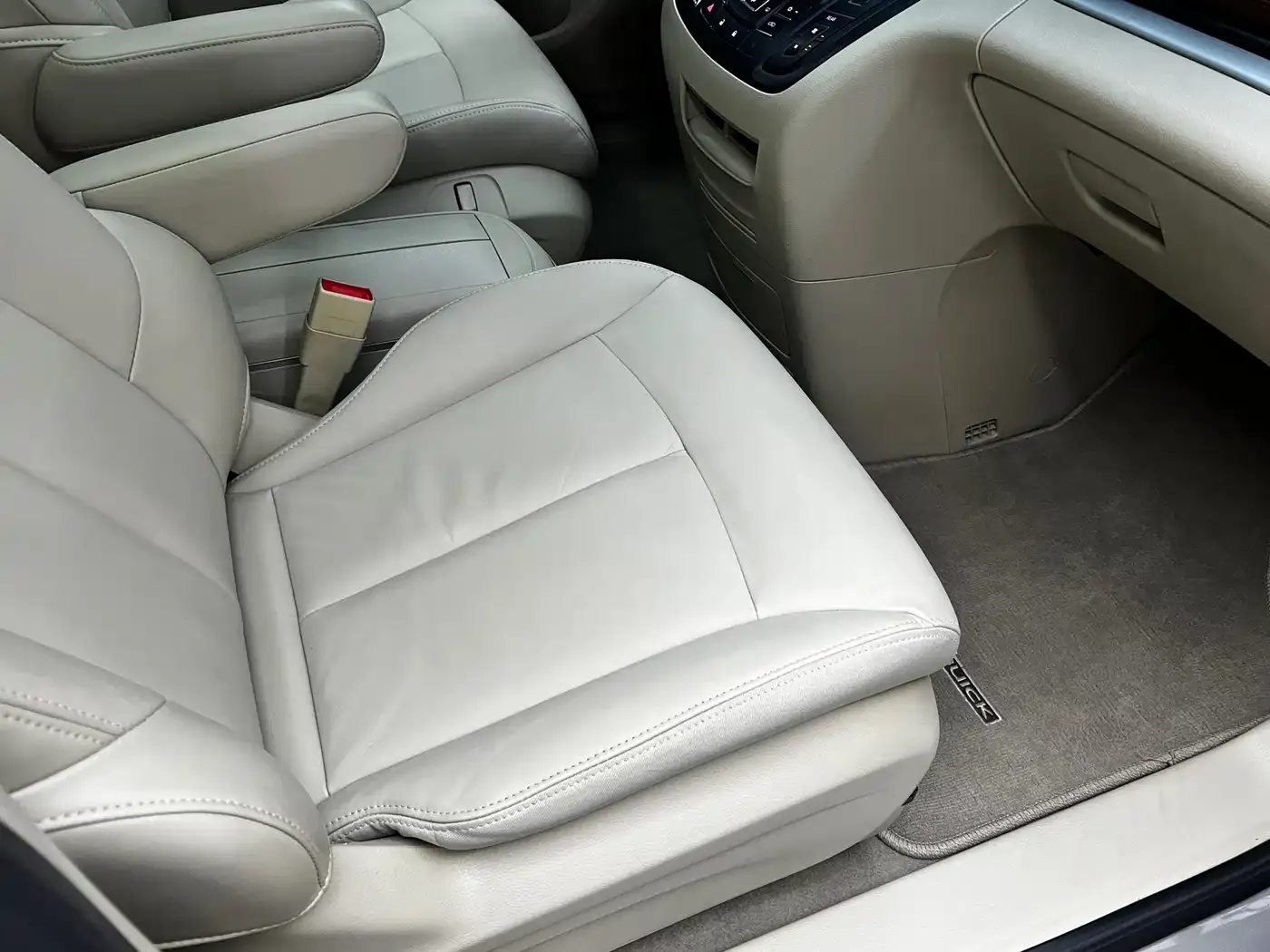 Buick GL8 28T Luxury Model China VI 2019 — фото 23