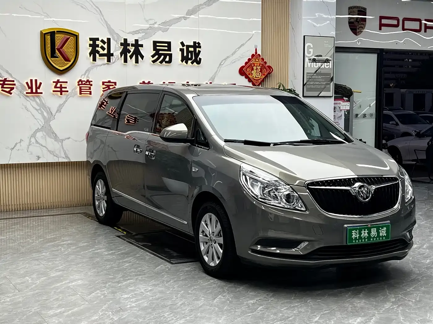 Buick GL8 28T Luxury Model China VI 2019 — фото 3