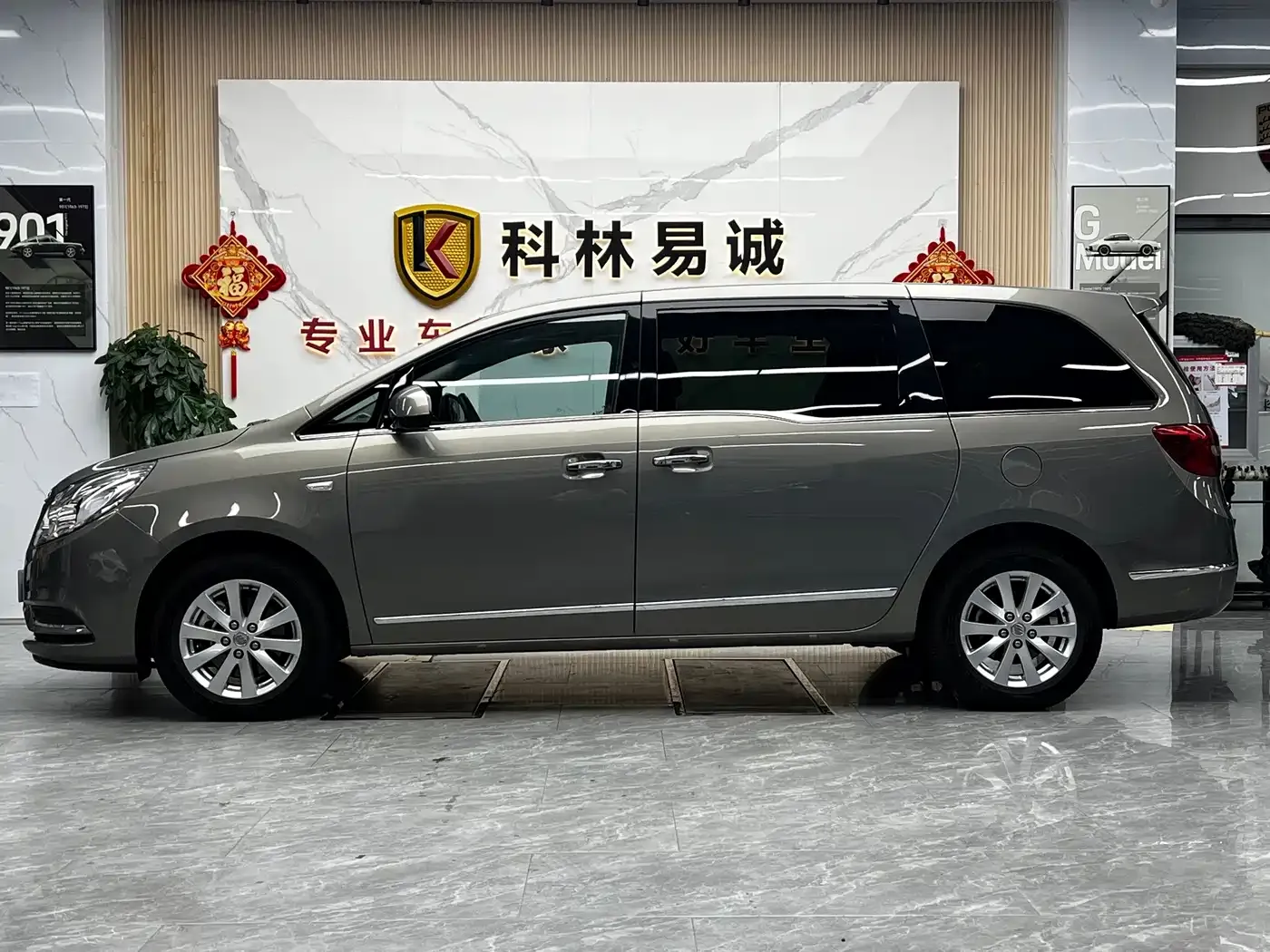Buick GL8 28T Luxury Model China VI 2019 — фото 7