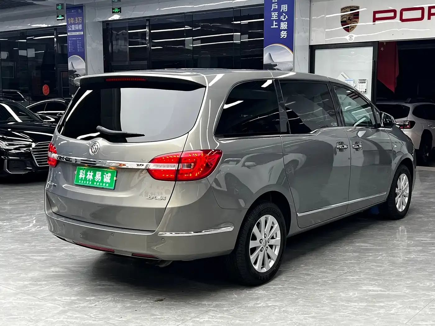 Buick GL8 28T Luxury Model China VI 2019 — фото 4