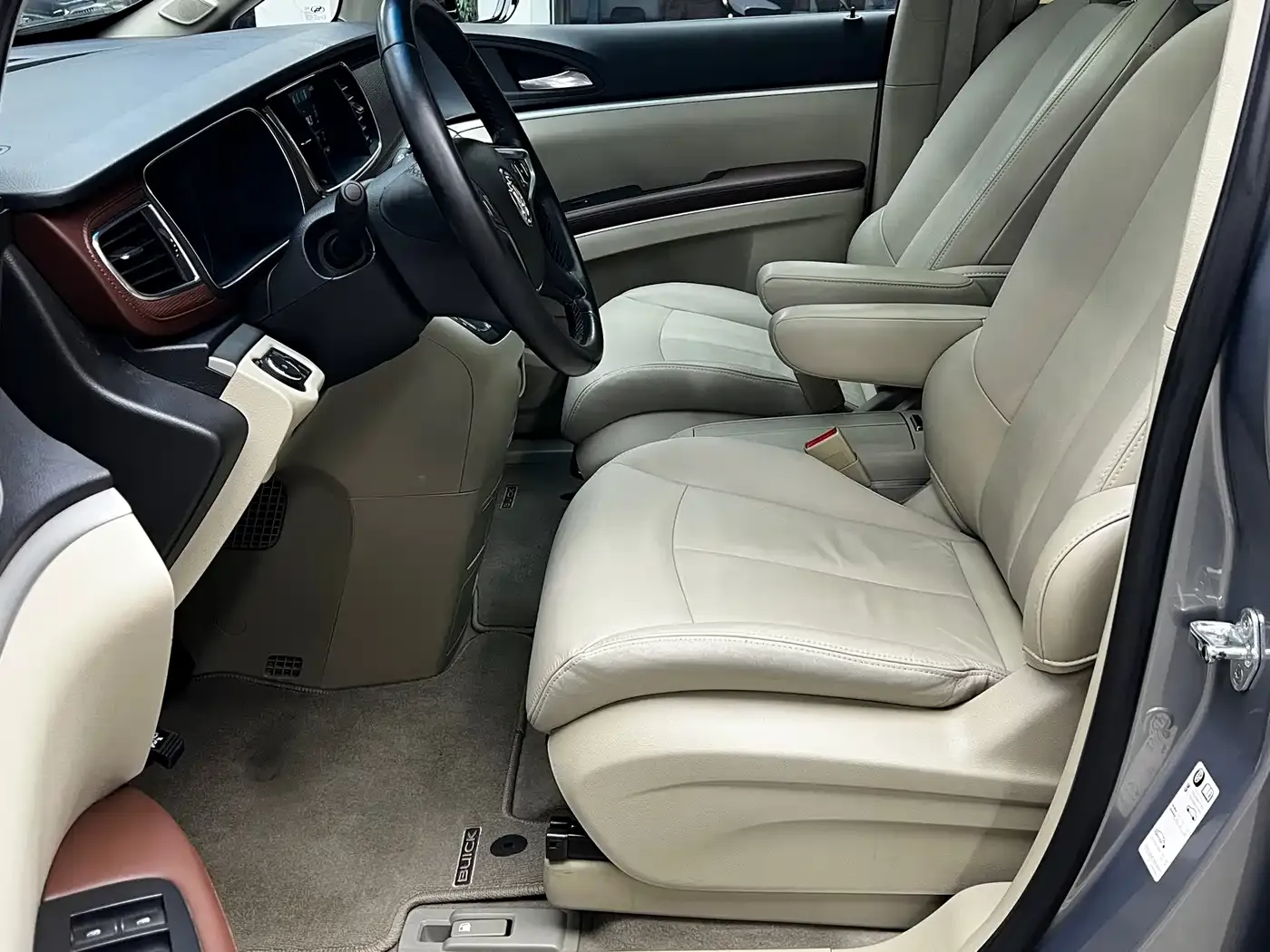 Buick GL8 28T Luxury Model China VI 2019 — фото 12