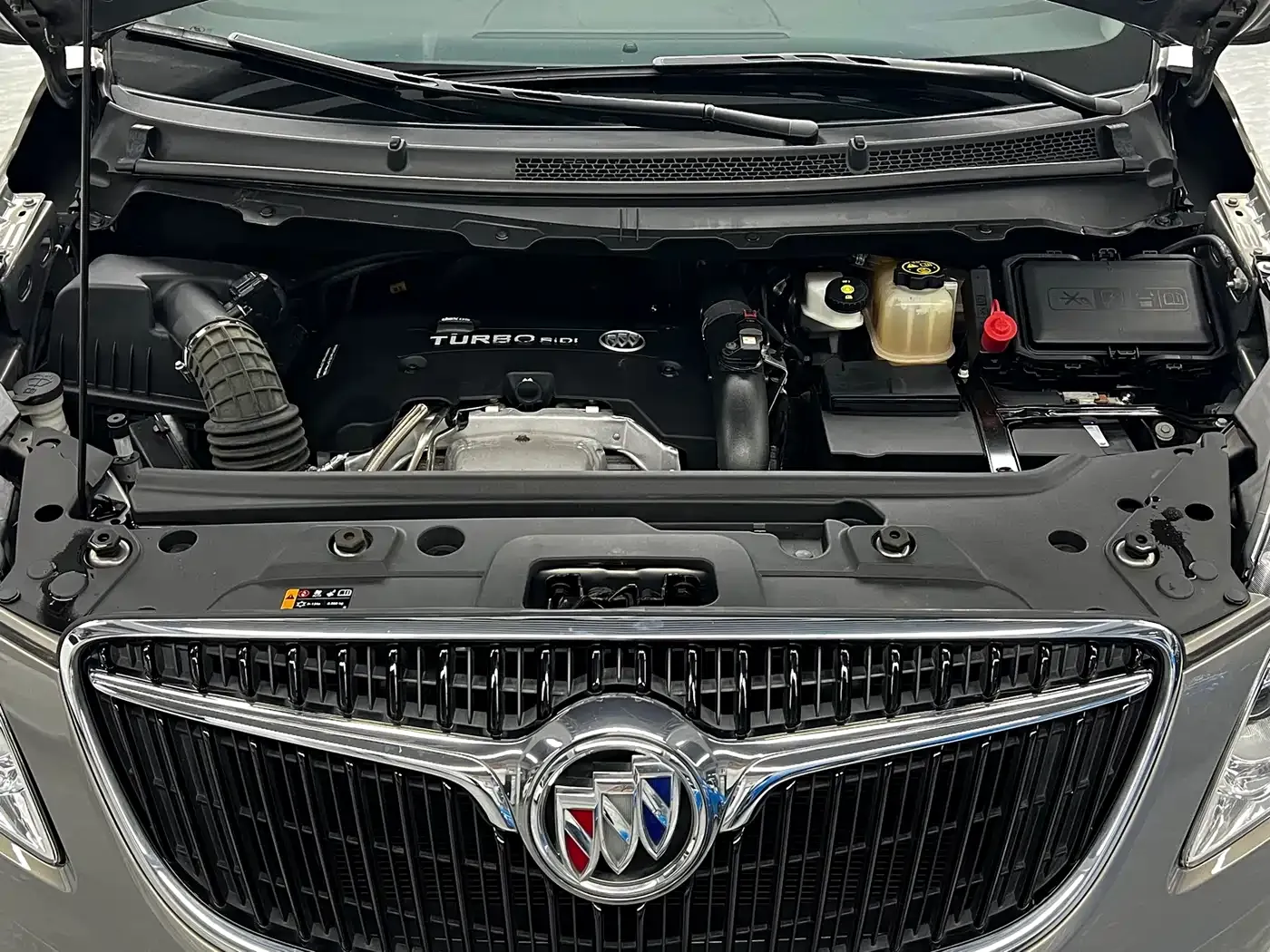 Buick GL8 28T Luxury Model China VI 2019 — фото 27