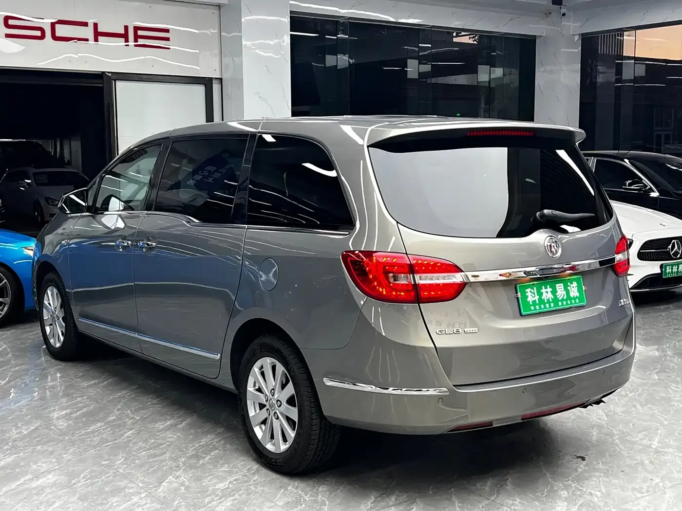 Buick GL8 28T Luxury Model China VI 2019 — фото 6