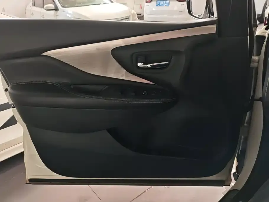 Nissan Murano 2.5L XE 2WD Elite Edition 2023 — фото 7