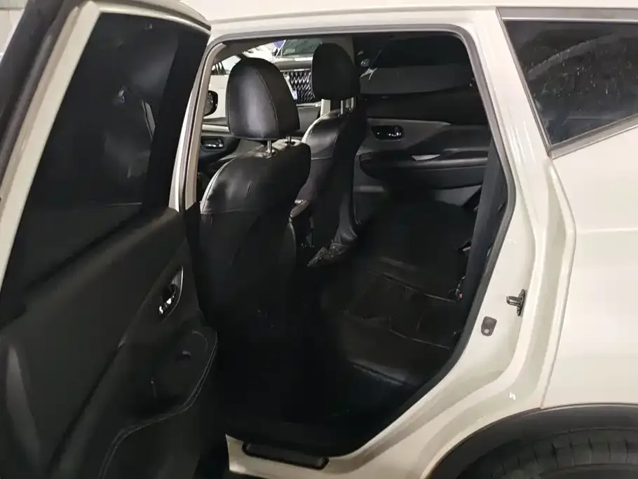 Nissan Murano 2.5L XE 2WD Elite Edition 2023 — фото 11