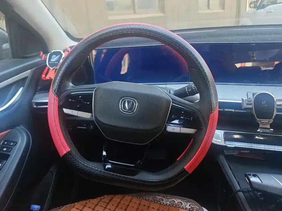 Changan Eado PLUS Blue Whale NE 1.4T GDI DCT High Performance Edition 2024 — фото 15