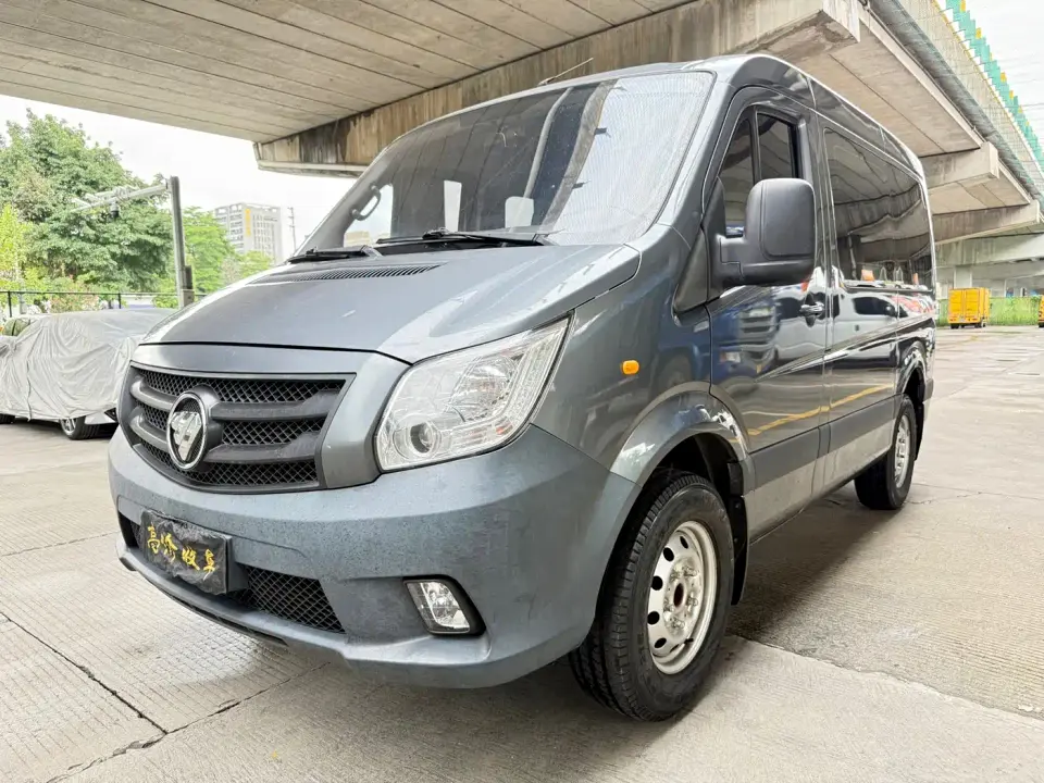 Foton Tuyano 2.0T Manual Urban Edition Short Wheelbase Medium Roof Single Rear Tire 5/6/9-Seater 2023