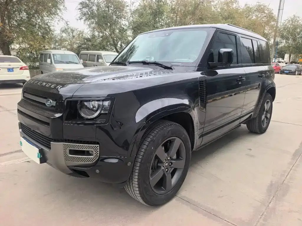 Land Rover Defender 110 3.0T P400 X 2025