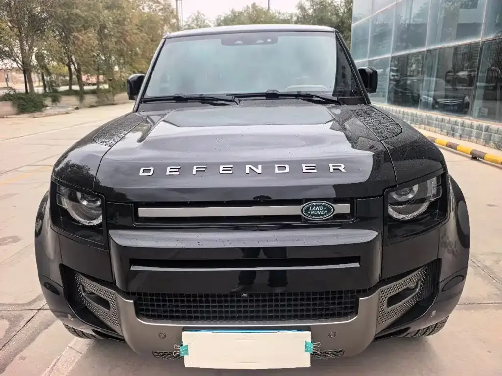 Land Rover Defender 110 3.0T P400 X 2025 — фото 2