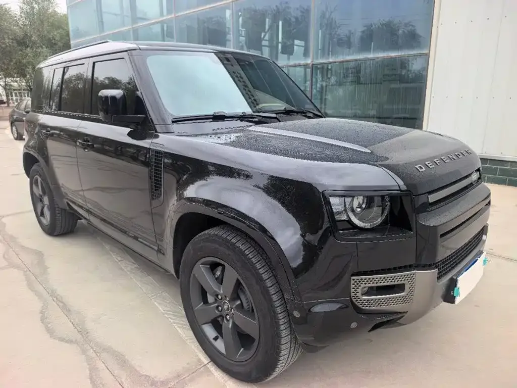 Land Rover Defender 110 3.0T P400 X 2025 — фото 3