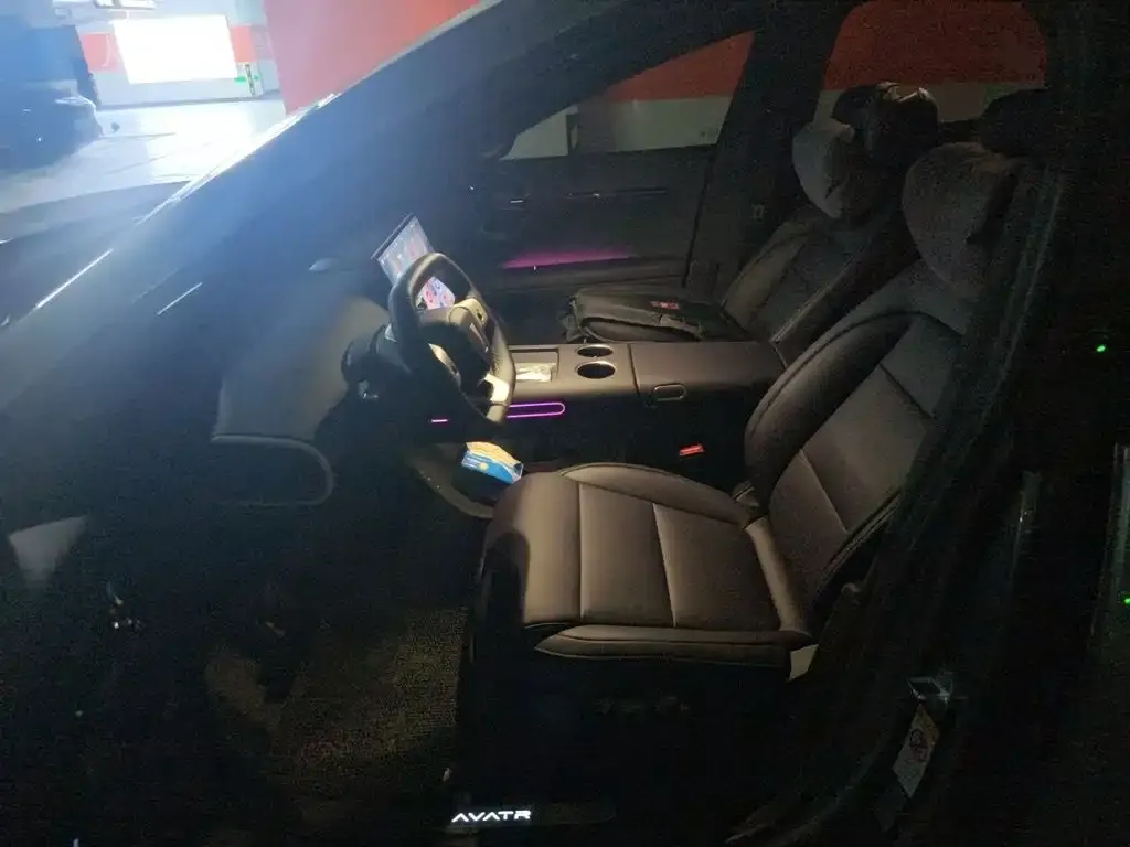 Avatr 07 Pure Electric Elite 2025 — фото 16