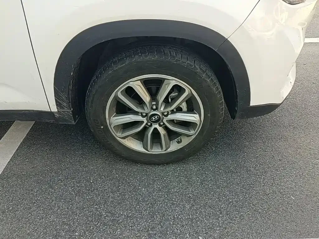Hyundai Beijing Hyundai ix35 2.0L Automatic 2WD Zhiyong·Enjoy China V 2019 — фото 12