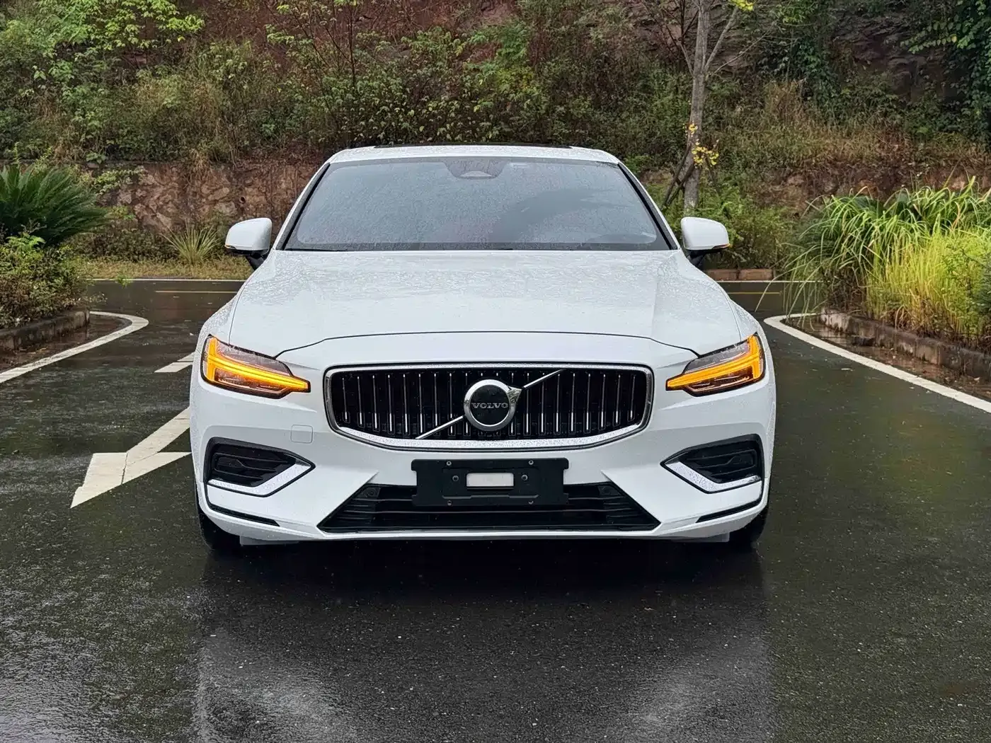 Volvo S60 B4 Inscription Luxury Edition 2024 — фото 2