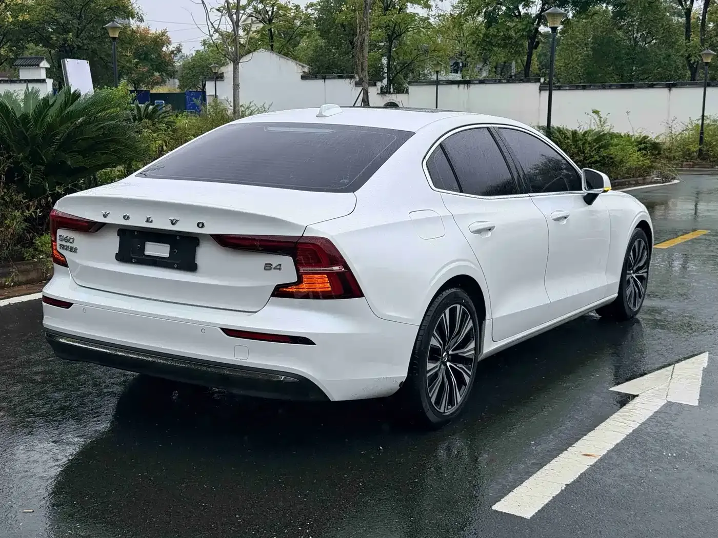 Volvo S60 B4 Inscription Luxury Edition 2024 — фото 9