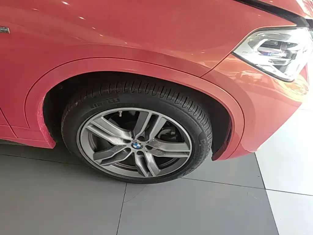 BMW X2 sDrive25i Leading M Sport Package 2020 — фото 12