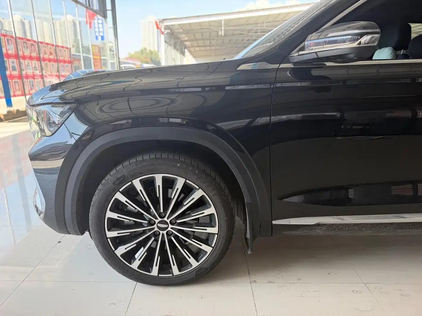 Geely Xingyue L Oriental Glory 2.0TD Automatic AWD Moon View Edition 2025 — фото 4