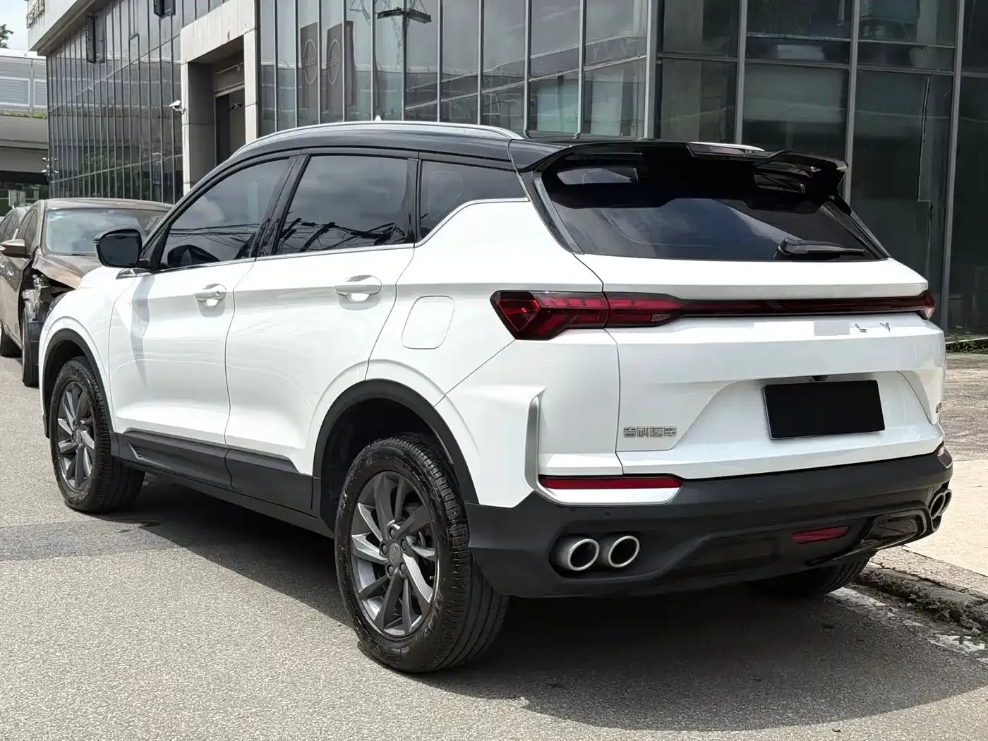 Geely Binyue Bin Yue L 1.5TD DCT Star Diamond 2024 — фото 2