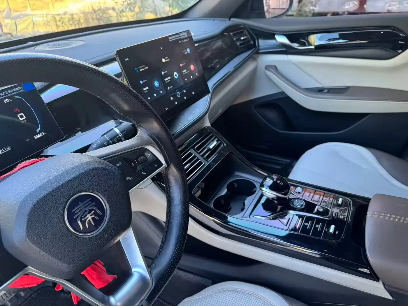 BYD Qin PLUS Glory Edition DM-i 55KM Leading 2024 — фото 11