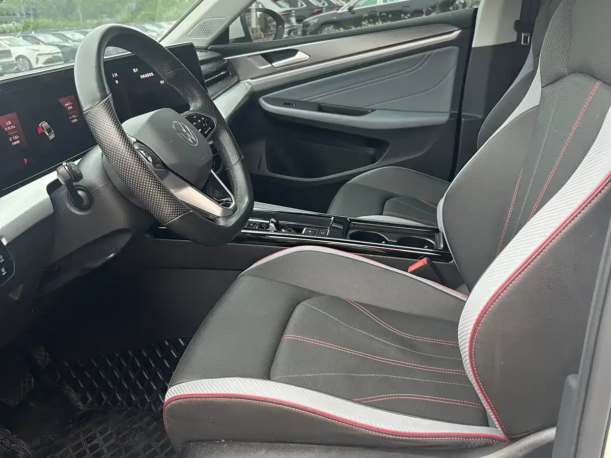 Volkswagen Lamando Lamando L 280TSI DSG Cool Edition 2023 — фото 4