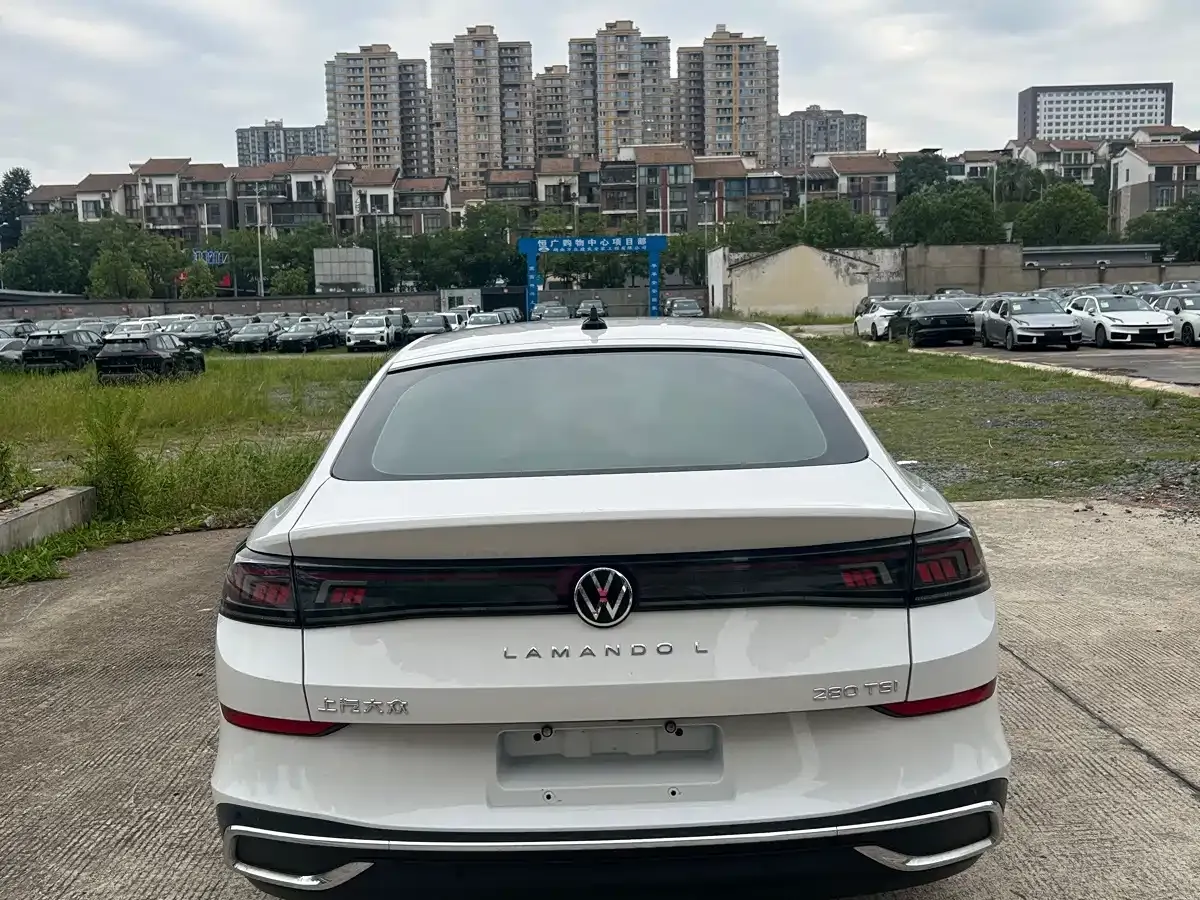 Volkswagen Lamando Lamando L 280TSI DSG Cool Edition 2023 — фото 8