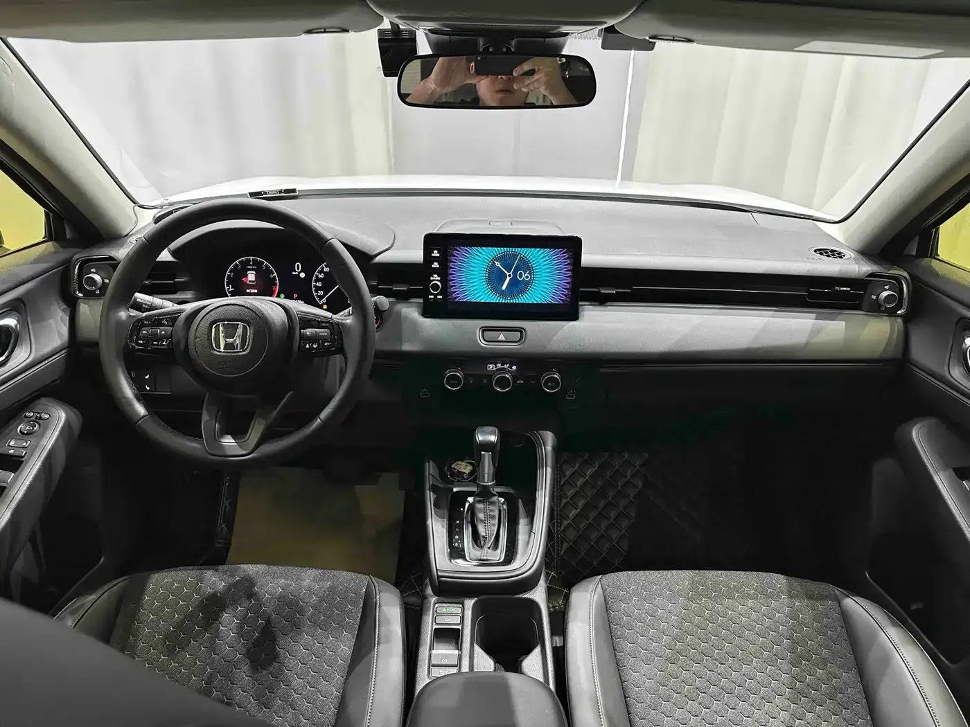 Honda XR-V Facelift 1.5L CVT Fever Edition 2023 — фото 13