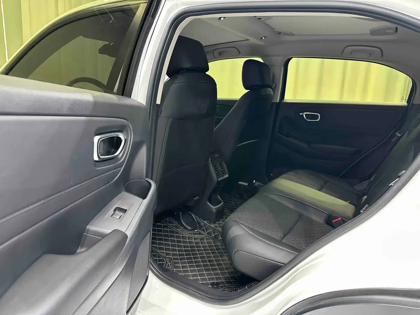 Honda XR-V Facelift 1.5L CVT Fever Edition 2023 — фото 15