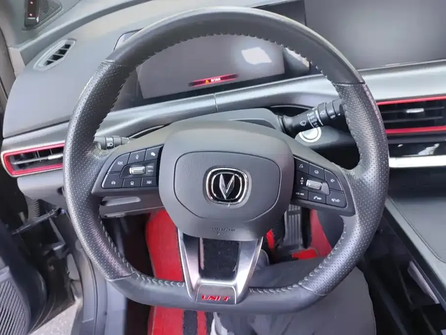 Changan UNI-T 1.5T Flagship 2020 — фото 15