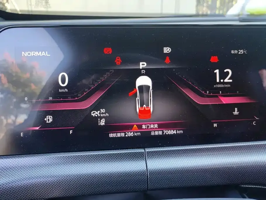 Changan UNI-T 1.5T Flagship 2020 — фото 14
