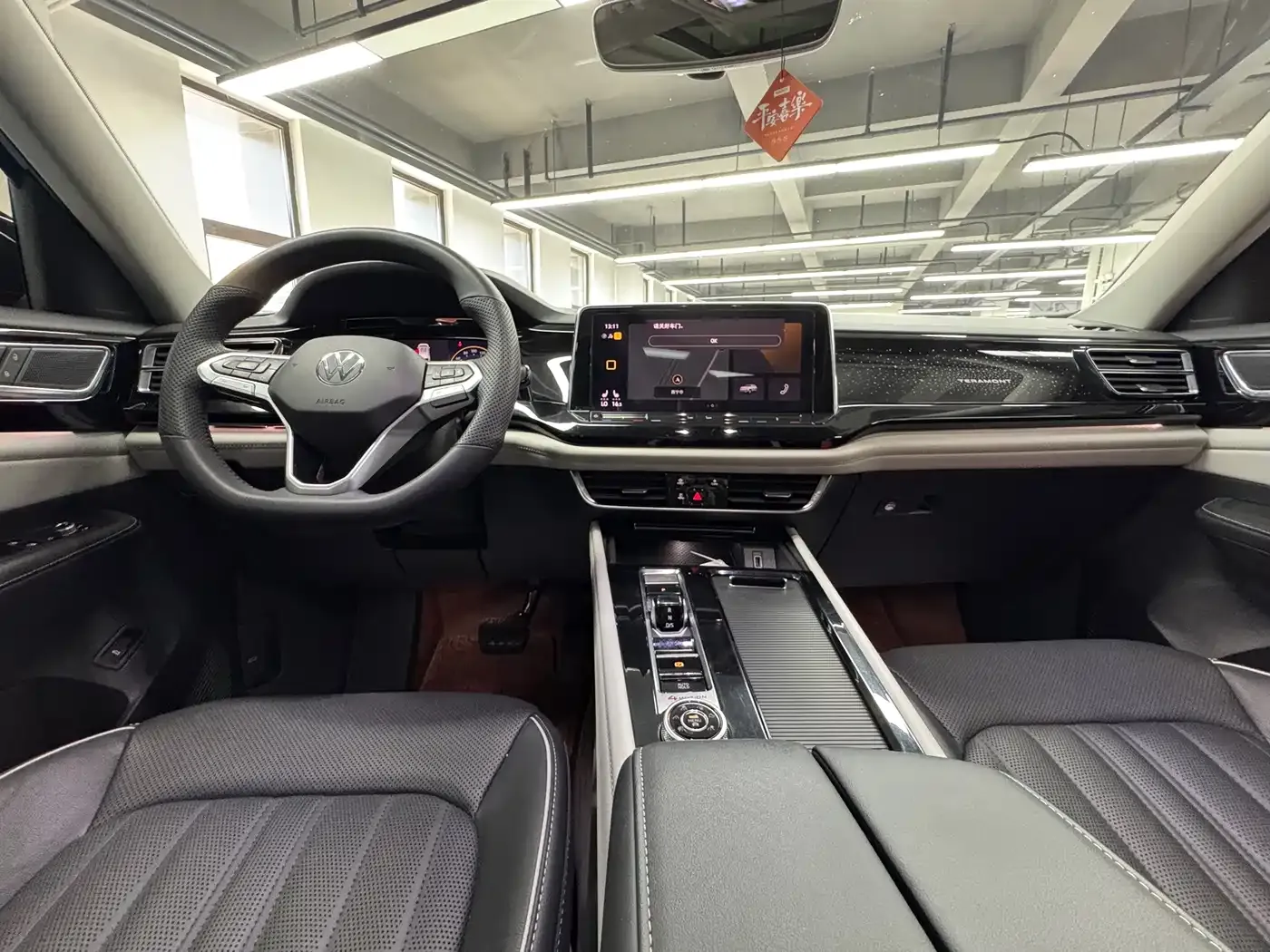 Volkswagen Teramont 380TSI 4WD Premium Luxury Edition 2022 — фото 8