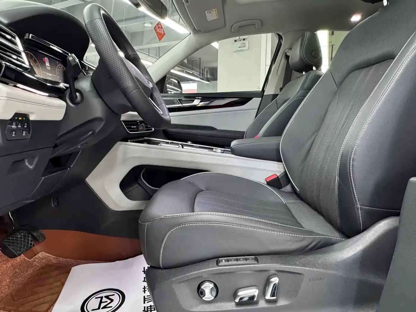 Volkswagen Teramont 380TSI 4WD Premium Luxury Edition 2022 — фото 10
