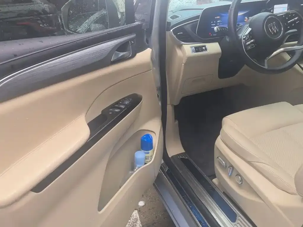 Buick GL8 New Energy Land Honor Premium Edition 7-Seater 2025 — фото 17