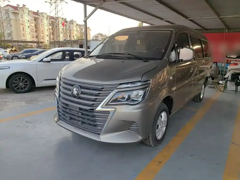 Dongfeng Fengxing Lingzhi M5L 1.6L Basic 7-seater 2025