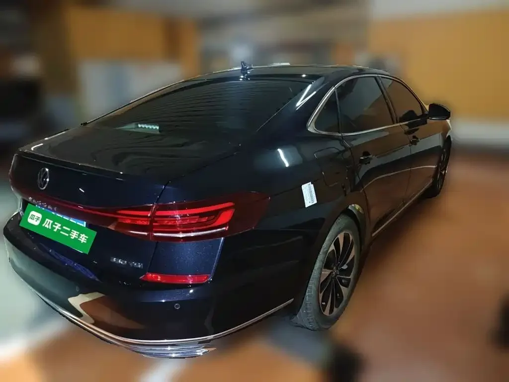 Volkswagen Passat 280TSI Starlight Elite Edition 2024 — фото 4