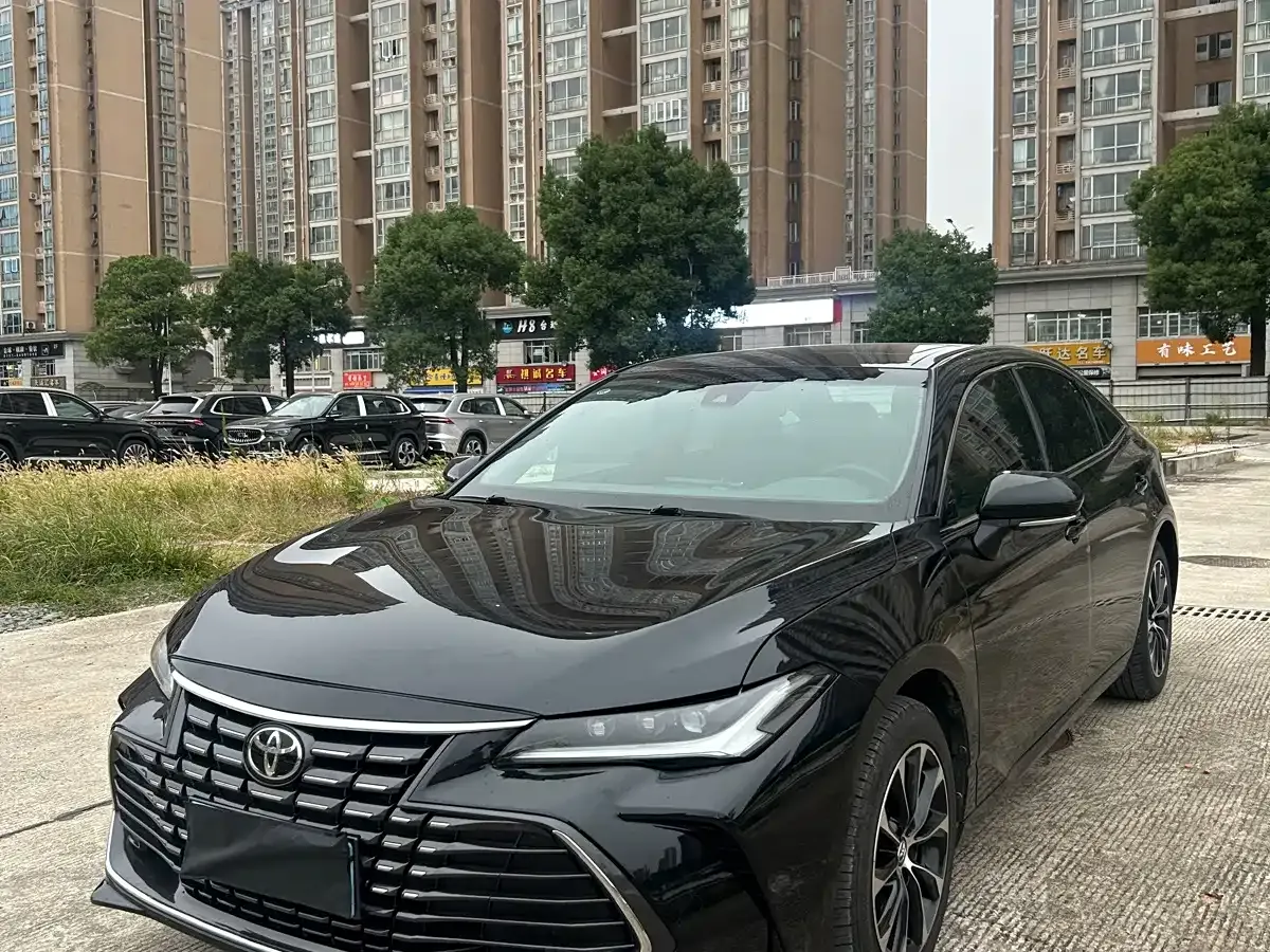 Toyota Avalon 2.0L Progressive Edition 2023 — фото 3