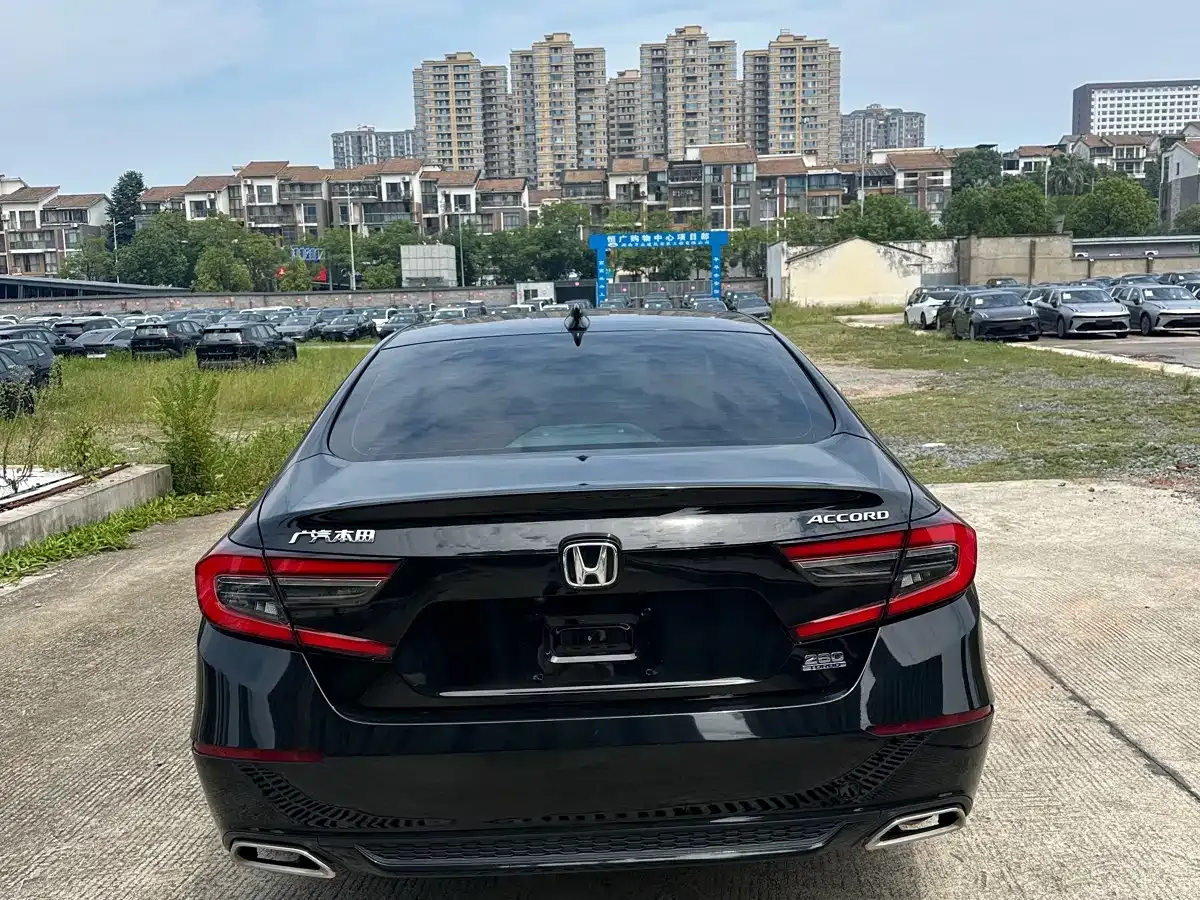 Honda Accord 260TURBO Phantom Night Flagship 2021 — фото 8