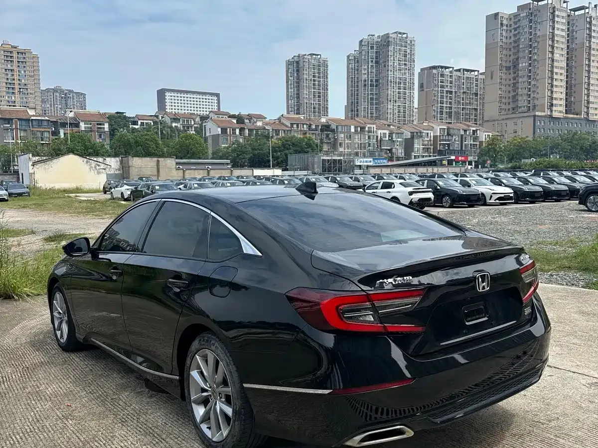 Honda Accord 260TURBO Phantom Night Flagship 2021 — фото 7