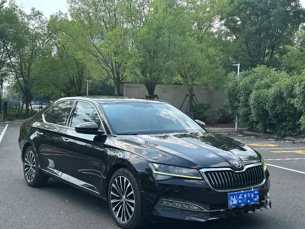 Skoda Superb Facelift TSI330 DSG Comfort 2020 — фото 2