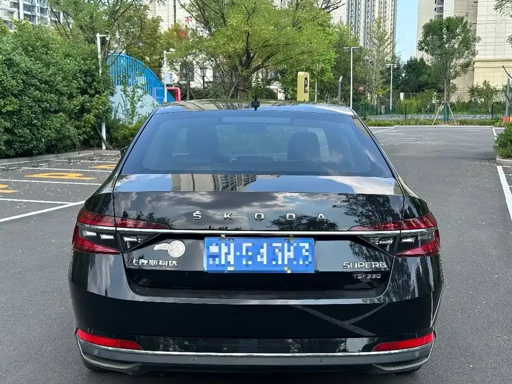 Skoda Superb Facelift TSI330 DSG Comfort 2020 — фото 8