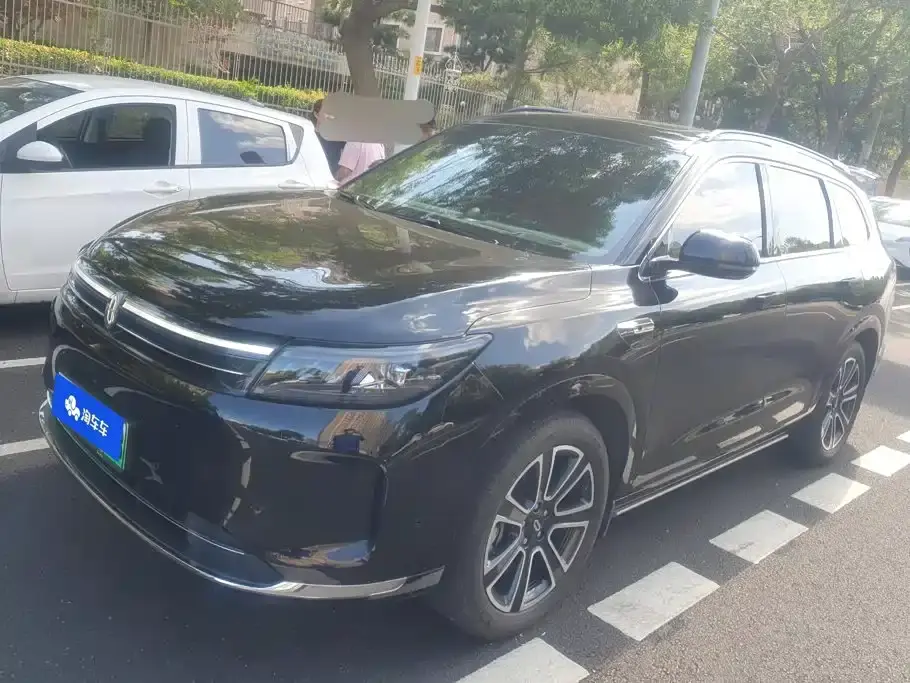 AITO Wenjie AITO M7 1.5T Smart Drive AWD Pro 5-seater 2025