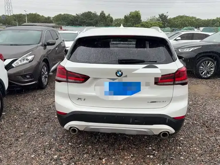 BMW X1 sDrive20Li Fashion 2022 — фото 4