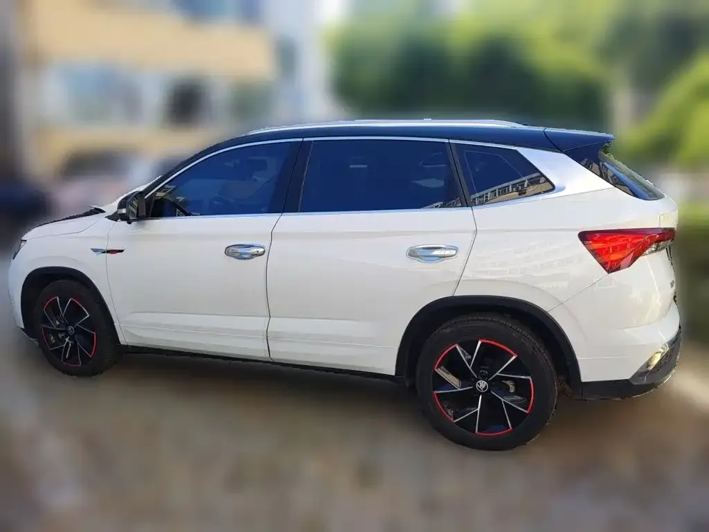 Skoda Kamiq Facelift GT 1.5L Auto Premium Edition 2024 — фото 4