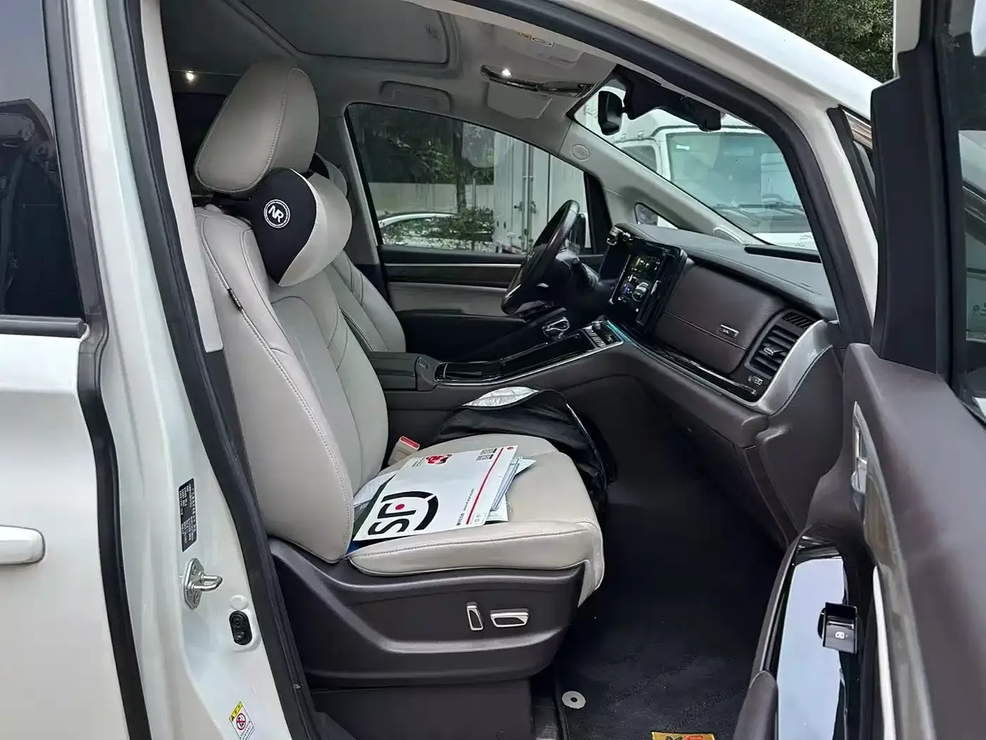 GAC Trumpchi M8 Master Series 390T Prestige Edition 2021 — фото 4