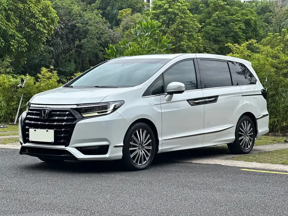 Honda Elysion 2.0L e:HEV Luxury First Edition 2022