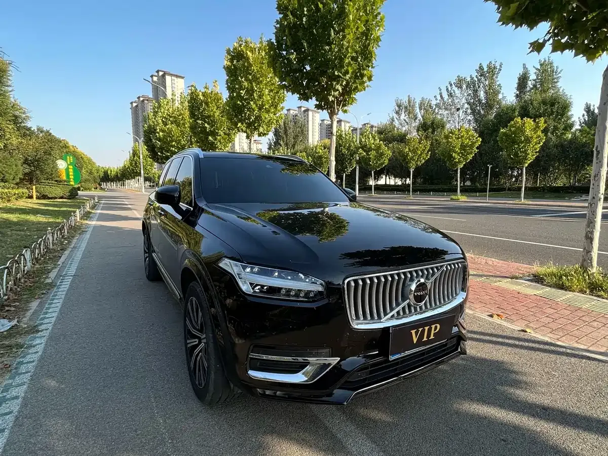 Volvo XC90 B5 Smart Drive Luxury 7-seater 2022 — фото 3