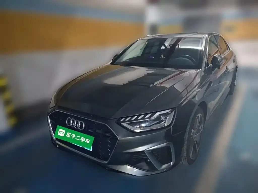 Audi A4L 40 TFSI Fashion Dynamic 2022